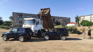 В Астрахани и Приволжском районе 6 водителей грузовиков сбросили строительные отходы 