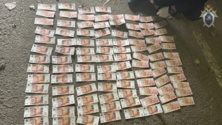 В Астрахани начальника отдела подозревают в крупном взяточничестве