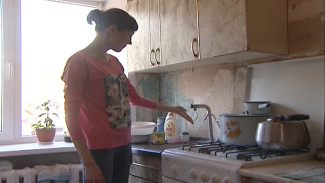 Астраханцы из посёлка Приволжье жалуются на перебои с водоснабжением