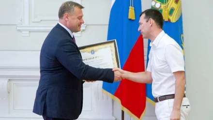 Лучшие астраханские нефтяники и газовики получили заслуженные награды