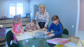 Астраханка рассказала, как воспитывать особенного ребёнка и оставаться творческой личностью