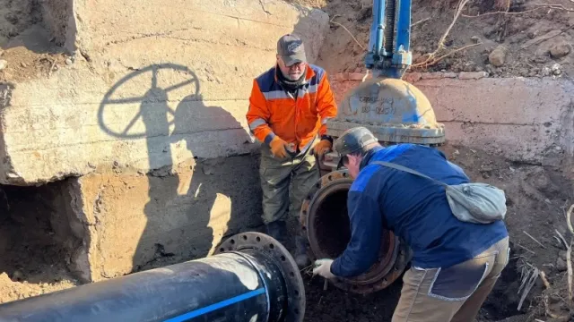 Астраханские коммунальщики устранили более 800 течей на водопроводе