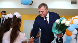 Игорь Бабушкин поздравил юных астраханцев с Днём защиты детей