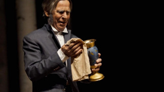 В Астрахани ушёл из жизни актёр ТЮЗа Валентин Крылов