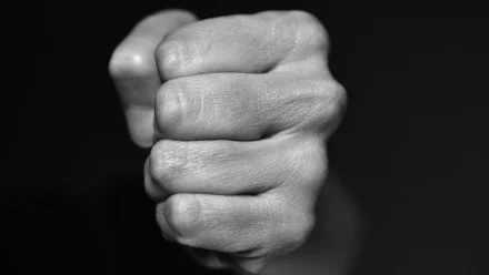 В Астрахани 68-летний мужчина подозревается в убийстве знакомого