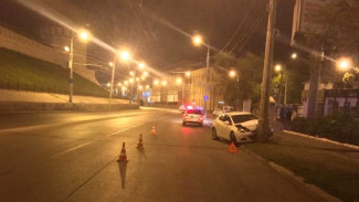 Двое студентов из Марокко пострадали в ночном ДТП в центре Астрахани