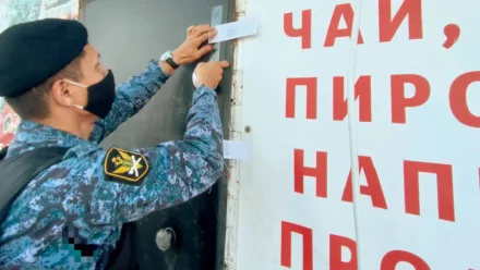 Под Астраханью на 20 дней опечатали кафе за нарушения санитарных норм