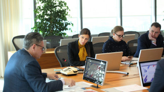 Рифат Сабитов провёл заседание общественного совета при Минцифры России