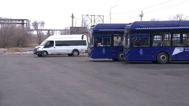 В Астрахани водитель автобуса рассказал о травле со стороны маршрутчиков