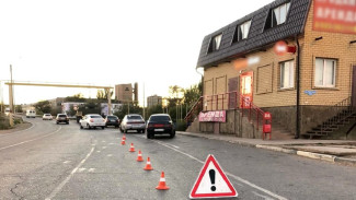 В Астраханской области на «зебре» сбили беременную женщину