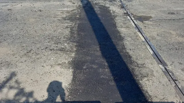 Шов на Аэропортовском мосту в Астрахани залатали