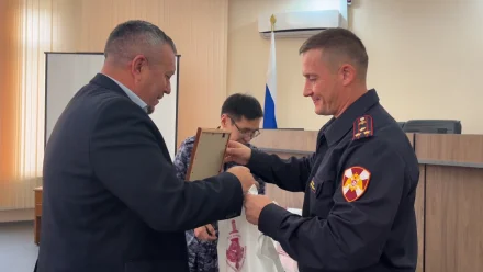 В астраханском управлении Росгвардии отметили День ветеранов войск правопорядка