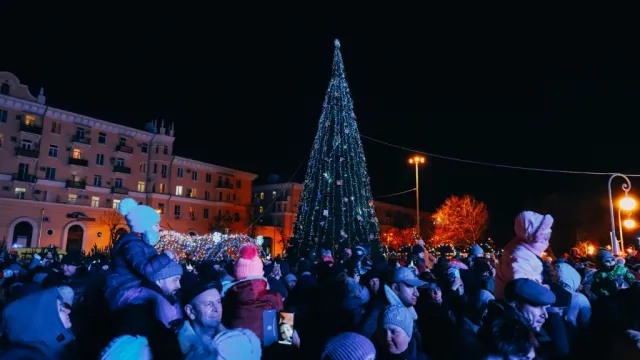Астраханцев ожидают десятидневные новогодние каникулы