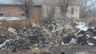 Администрацию Астрахани оштрафовали на 400 тысяч рублей за свалку