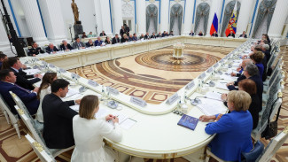 Под председательством Владимира Путина 5 ноября в Кремле прошло заседание Совета при президенте по межнациональным отношениям