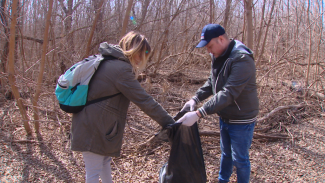 Сотрудники ГТРК “Лотос” провели субботник на Городском острове в Астрахани
