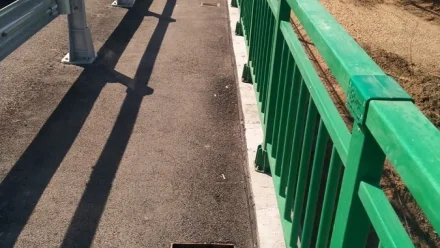 В Астрахани украли ливнеприёмные решётки на Милицейском мосту