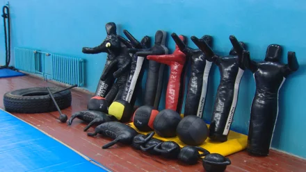 Астраханская спортшкола приобрела новый инвентарь по федеральному проекту