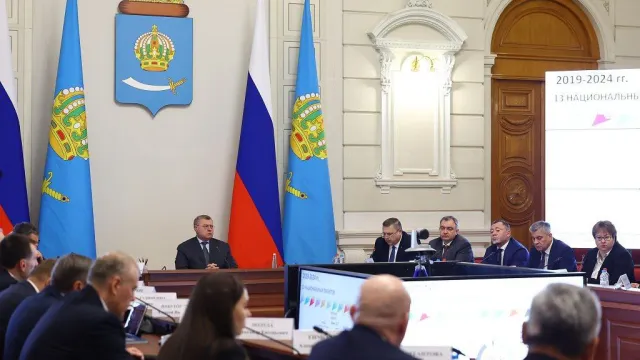 Астраханской губернатор подвел итоги работы правительства региона