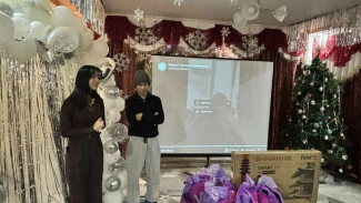 Бойцы СВО из госпиталя в Луганске прислали астраханским детям новогодние подарки