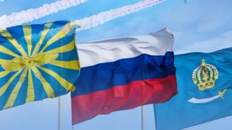 Игорь Бабушкин поздравил астраханских военных летчиков с Днем ВВС