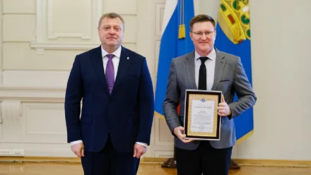 Игорь Бабушкин поздравил астраханских работников СМИ и типографии с Днём печати