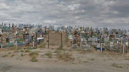 Под Астраханью районную администрацию обязали провести ремонт дороги до кладбища