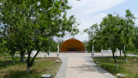 В Ахтубинске Астраханской области началась реконструкция парка «Лётный» 