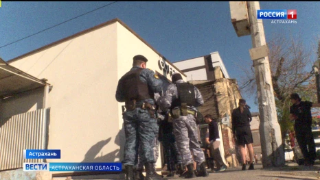 В Кировском районе администрация Астрахани принудительно снесла незаконно построенное одноэтажное строение