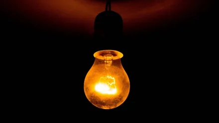 На нескольких улицах Астрахани в среду временно отключат свет