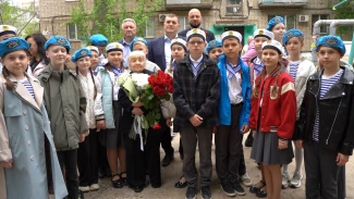 В преддверии празднования Дня Победы по всей Астрахани проходят акции в честь ветеранов