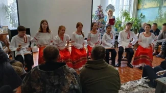 Юные воспитанники астраханского соццентра и их педагоги организовали концерт для бойцов СВО