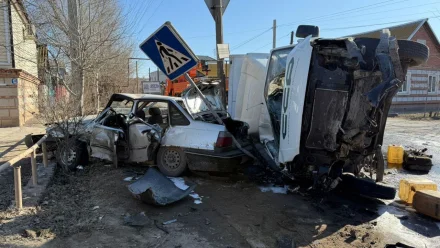 В Астрахани в ДТП пострадали трое маленьких детей