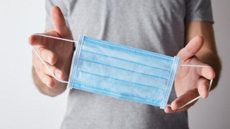 Астраханцев могут штрафовать за посещение торгового центра без маски