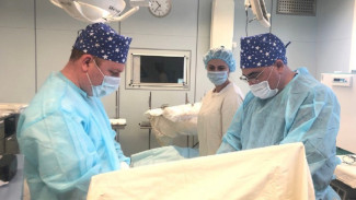 Астраханские врачи провели операцию пациенту с редким осложнением эхинококкоза