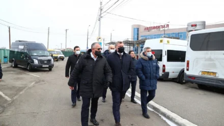 Игорь Бабушкин поручил усовершенствовать пассажирские перевозки в Астраханской области