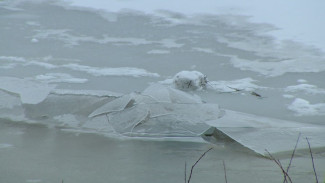 Спасатели Астраханской области рассказали как действовать при провале под лёд