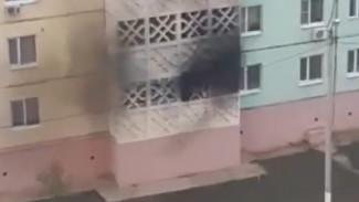 В Астрахани горела квартира в переулке Грановского