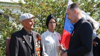 В астраханском селе организовали «Парад у дома ветерана»