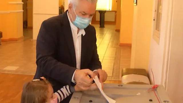Александр Клыканов отдал свой голос на выборах в Думу Астрахани