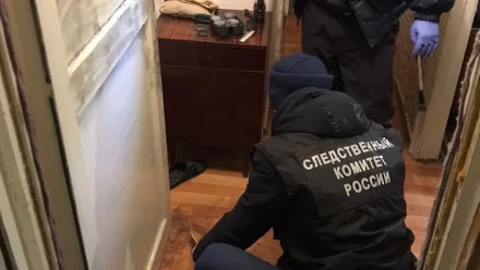 В Астрахани мужчина убил знакомого топором и пытался скрыться