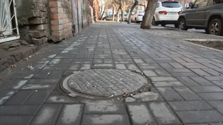 С начала 2021 года в Астрахани установили более 100 люков