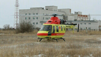 В Астраханской области при помощи санавиации спасли 2-летнюю девочку