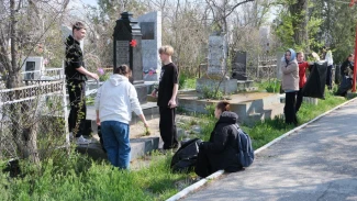 В Астрахани привели в порядок около 800 захоронений на кладбищах