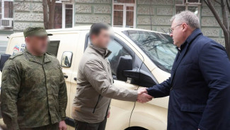 Ещё два автомобиля отправляются из Астраханской области бойцам СВО