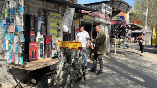 Полиция и чиновники Астрахани провели рейд против незаконной торговли