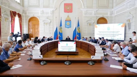 В Астрахани обсудили недопущение распространения радикальных идей среди молодёжи