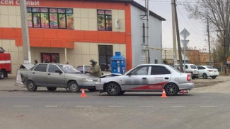 Под Астраханью в столкновении машин 12-летний мальчик получил ушибы