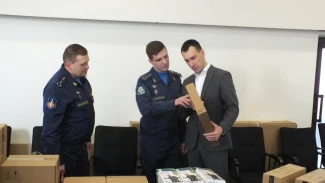 Из Астраханской области бойцам СВО передали спецоборудование для связи