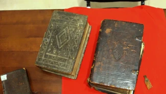 Необычная библиотека в Астрахани хранит уникальные старинные экспонаты